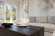MODERN NEUTRAL FAMILY ROOM 